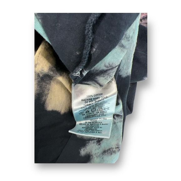 Obey Tie Dye Rose Logo T Shirt Size Smalll - Picture 6 of 6